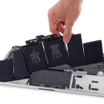 Заміна батареї на MacBook Pro Retina 15" Late 2013, Mid 2014, Early 2015, Mid 2015