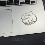 Лазерне гравіювання на корпусі MacBook